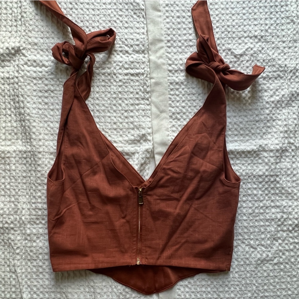 Zip up halter/ shoulder tie top